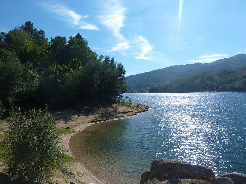 File:Peneda-Gerês (19367949414).jpg