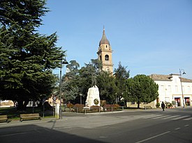 Piazza IV Novembre (Formignana).JPG