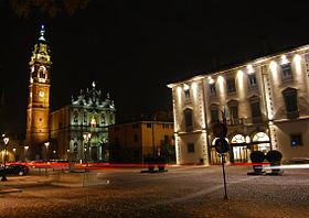 Piazza di Osio Sotto (BG).jpg
