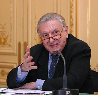 Fortune Salaire Mensuel de Pierre Miquel Combien gagne t il d argent ? 7 239,00 euros mensuels