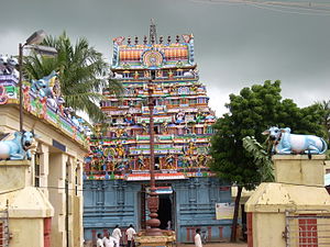 Kuil Piravimarundeesar di Thiruthuraipoondi.