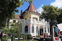 Port building in Révfülöp.JPG