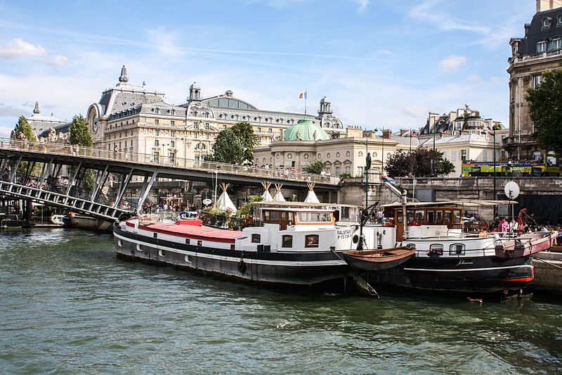 File:Port de Solférino, Paris 17 August 2013.jpg