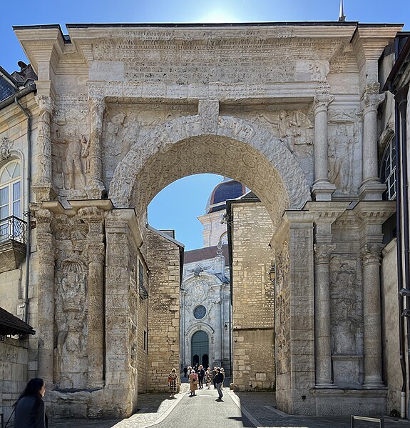 File:Porte Noire - Besançon (FR25) - 2022-04-17 - 3.jpg