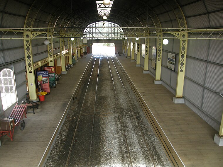 Queenstown railway station