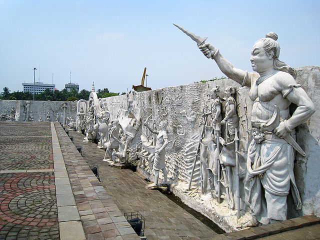 A popular depiction of Gajah Mada in the National Monument