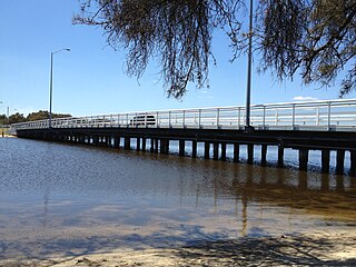 <span class="mw-page-title-main">Riverton Bridge</span> Bridge in Perth, Western Australia