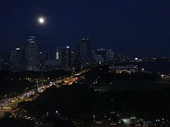 Rizal Park, Roxas Boulevard skyline MH night