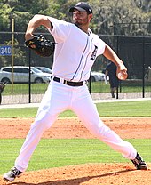Ray with the Detroit Tigers in 2014 spring training Robbie Ray (13316678815) (cropped).jpg