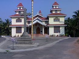 ST. L'ÉGLISE CATHÉDRALE SAINT-LAURENT, BELTHANGADY.jpg