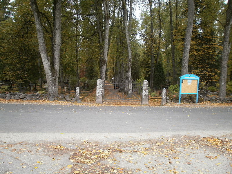 File:Saarde kalmistu 1.JPG