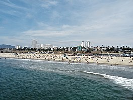 Santa Monica State Beach P4060277.jpg