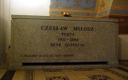 Miłosz's sarcophagus. The Latin inscription reads May you rest well; the Polish inscription reads The cultivation of learning, too, is love.