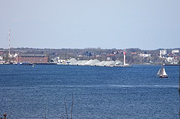 Scheerhafen, vom Dietrichsdorfer Ölberg aus gesehen