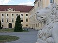 Schloss Hof – Ehrenhof vor der Revitalisierung