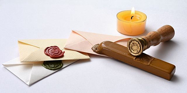 File:Sealing wax on letters.jpg - Wikipedia