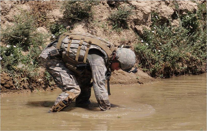 File:Searching for IEDs near a bridge in Afghanistan.jpg