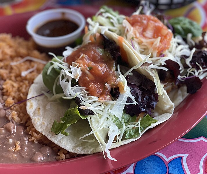 File:Shrimp tacos at Los Gallitos - April 2023 - Sarah Stierch.jpg