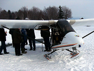 Skywatch SS11 on skis Skywatch SS11 on skis.JPG