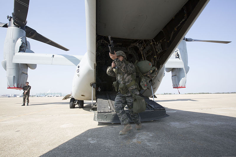 File:South Korean marines conduct on-off drills with a U.S. Marine Corps MV-22 Osprey tiltrotor aircraft assigned to Marine Medium Tiltrotor Squadron (VMM) 262 during Marine Expeditionary Force Exercise (MEFEX) 2014 140317-M-UH847-038.jpg