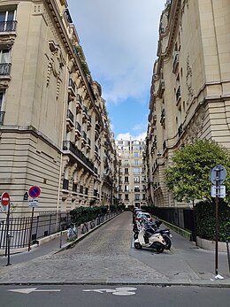 Square du Trocadéro bölümünün açıklayıcı görüntüsü