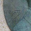 Stèle d'Eugène Piron (Dijon) - inscription - signature de Paul Gasq.jpg
