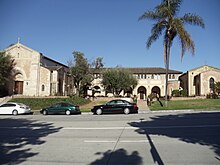 St. Alban Gereja Episkopal di Hilgard Avenue, Westwood, Los Angeles, depan view..JPG