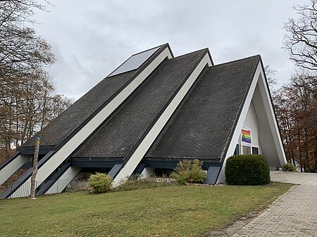 St. Margaretha Kirche Heroldsberg (Außenansicht Seite)