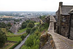 Stirling castle view of town (15247820331).jpg