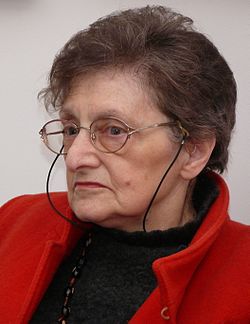 Júlia Szilágyi