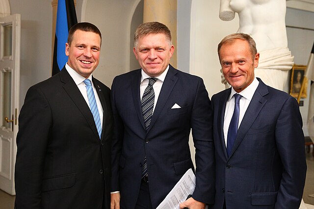 Fico with President of the European Council Donald Tusk and Estonian Prime Minister Jüri Ratas in Tallinn, Estonia, 2017
