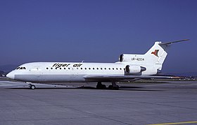 UR-42334, l'appareil impliqué dans l'accident, ici en service pour Tiger Air, en août 1997.