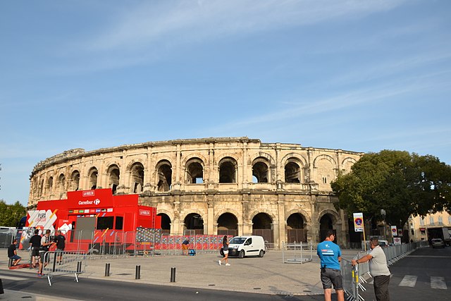 The Arena of Nîmes in Nîmes, France, hosted the team presentation ceremony on 19 August.