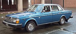 Volvo 264 GL 1977.jpg