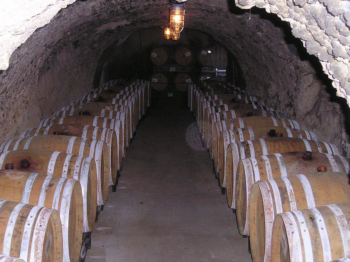 Wine cellar - Wikipedia