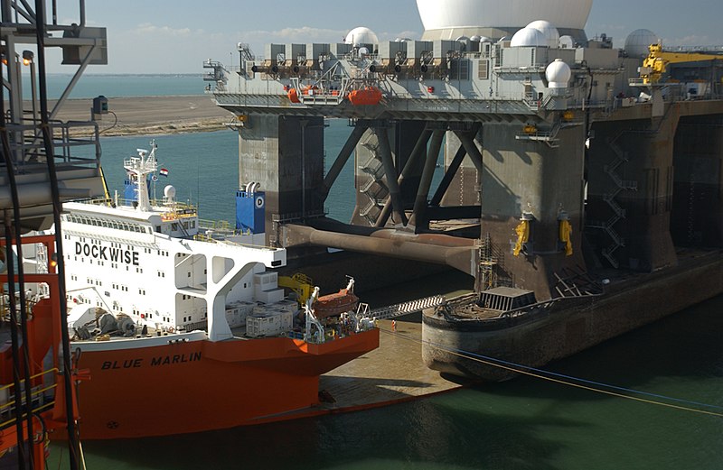 File:X band radar platform at Pearl on Heavy lift Marlin.jpg