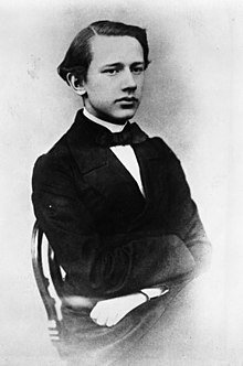 Tchaikovsky as a student at the St. Petersburg Conservatory in 1863 (Source: Wikimedia)