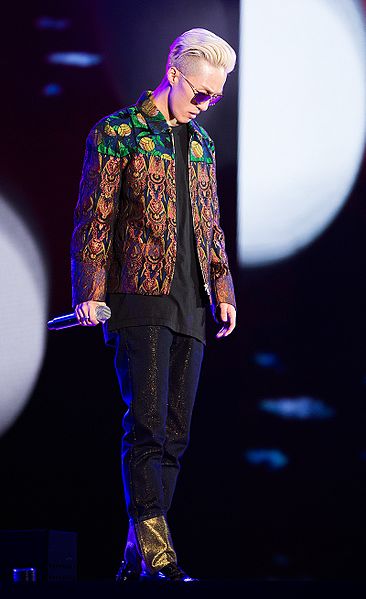 File:Zion.T at DMC Festival 2015 MBC Radio DJ Concert 03.jpg