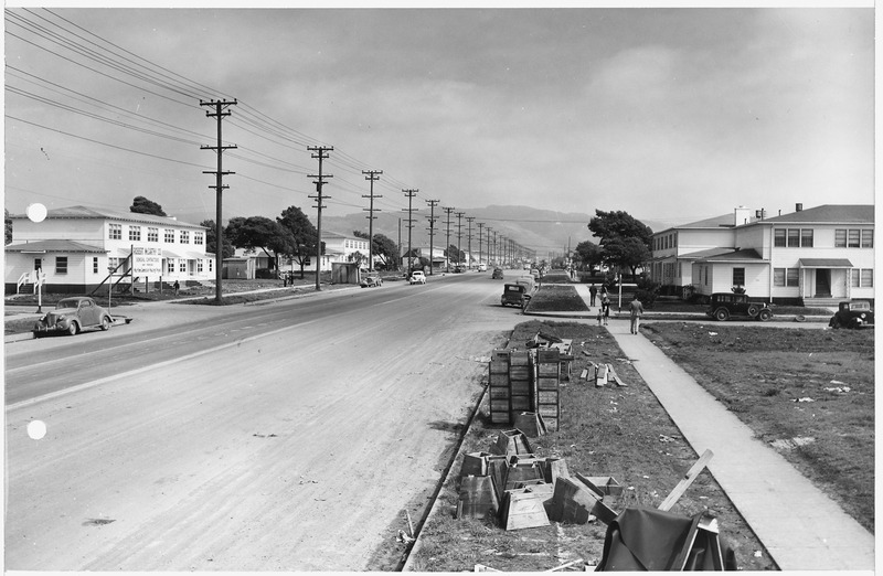 File:"4,000 Unit Housing Project Progress Photographs March 6,1943 to August 11, 1943, Looking down a street towards the... - NARA - 296755.tif