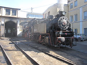 Çalışan buharlı lokomotif 9P-19489 TCH-7, St. Petersburg