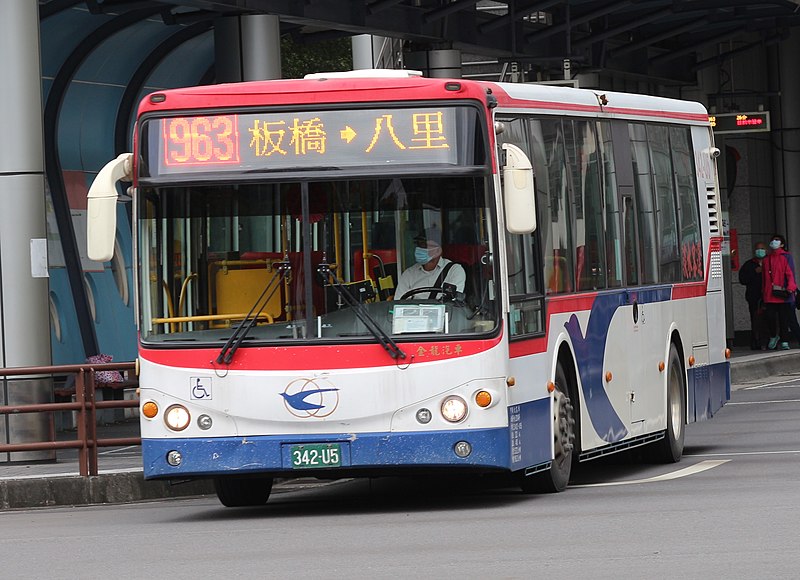 File:淡水客運342-U5 963.jpg