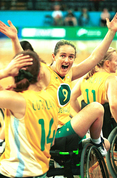 File:141100 - Wheelchair basketball Liesl Tesch celebrates 2 - 3b - 2000 Sydney match photo.jpg