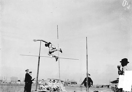 Ward McLanahan in action on the way to finish in fourth place. 1904 Ward McLanahan in action.JPG