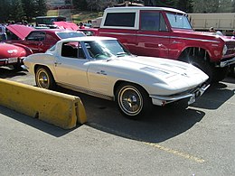 1963 Chevrolet Corvette (3102011979).jpg