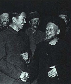 1964-11 1964年 左侧为新疆副主席铁木尔·达瓦买提.jpg