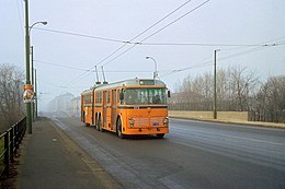 06-01 1992 - Milano - Pasaj Bacula - troleibuz.jpg