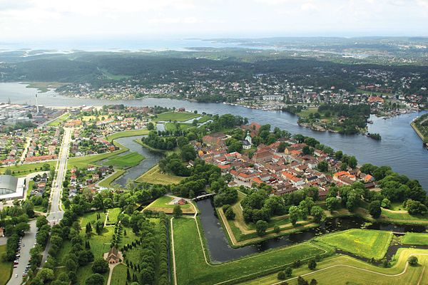 Image: 2.10 old town fredrikstad