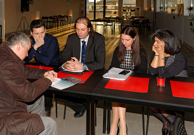 Sébastien Ollier, Éric Koeberlé, Marie-Claude Chitry-Clerc et Salima Courrèges, en pleine conférence de presse.