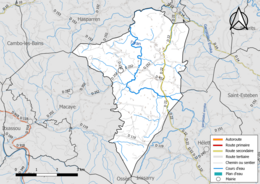 Carte en couleur présentant les réseau hydrographique de la commune