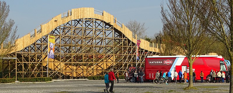 File:Adinkerke (De Panne) - Driedaagse van De Panne-Koksijde, etappe 1, 28 maart 2017, vertrek (A03).JPG